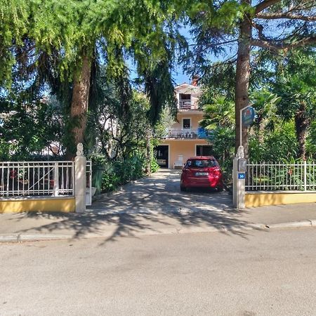 Gino House With Apartments Savudrija Bagian luar foto