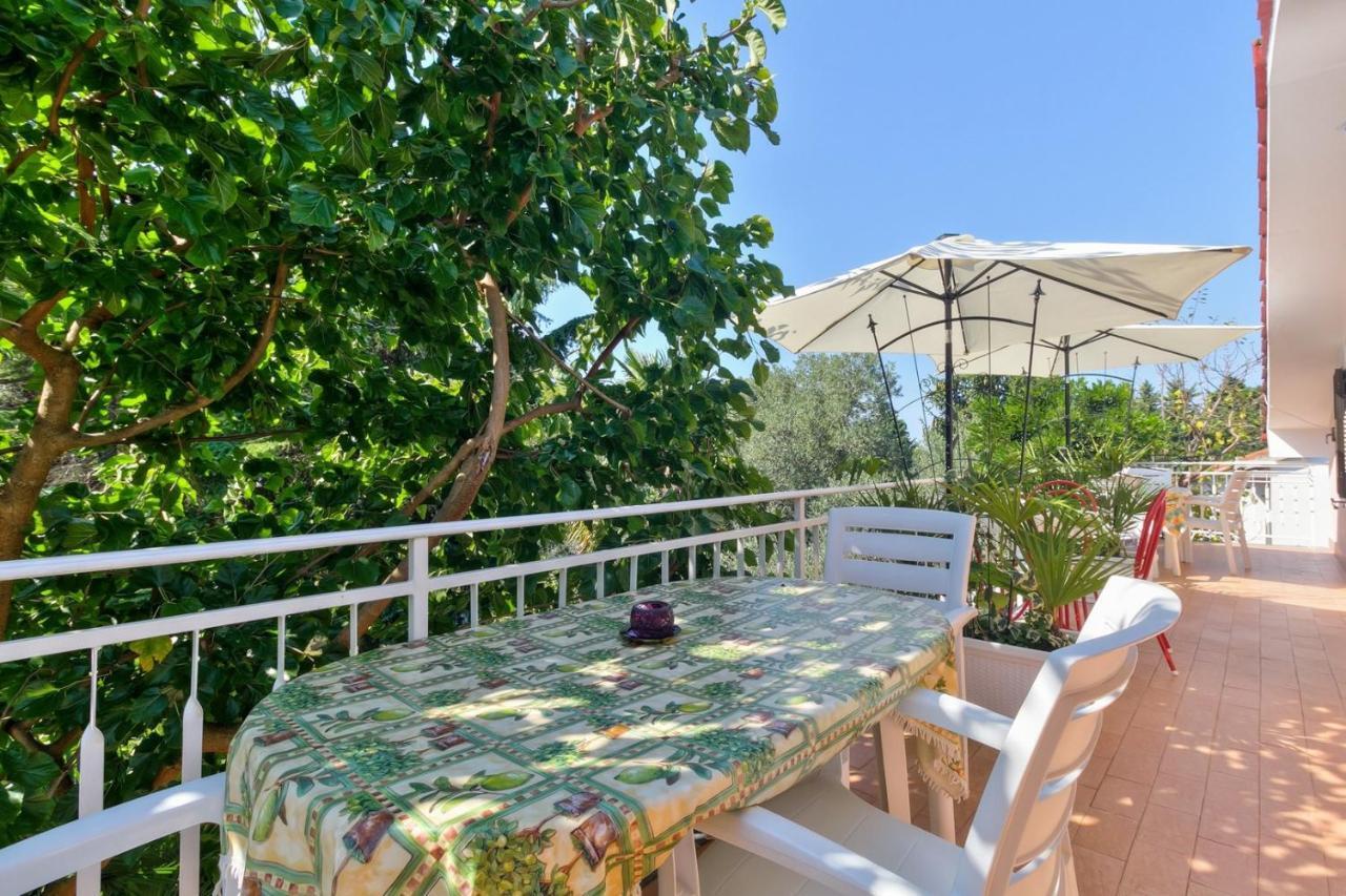 Gino House With Apartments Savudrija Bagian luar foto